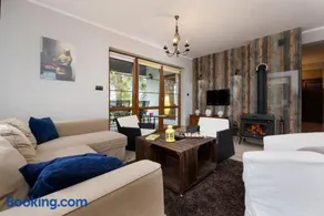 Malechowo Pet-friendly Holiday House by Noclegi Renters - Image 1
