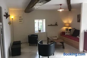 logement indépendant LE POULAILLER proche Guédelon - Image 1