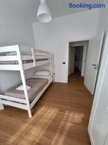 OMERO'S HOME - Image 5