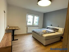 Moderne Stadtwohnung in Recklinghausen für bis zu 5 Personen mit Wifi & Waschmaschine - Image 4