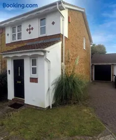 Gorgeous 3 bed house in Bristol - Image 2