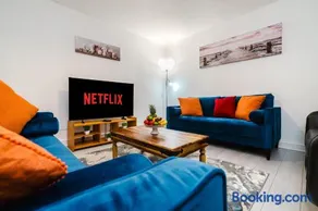 Candlefield house, contractors, business travelers, families, free parking - Image 2