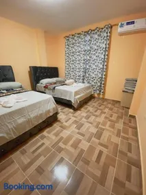 Departamento en San Cristóbal a 5 minutos del malecón, con 2 habitaciones, 4 camas, sala de estar, área de comedor, cocina equipada y excelente ubicación - Marysol - Galápagos Home - Image 2