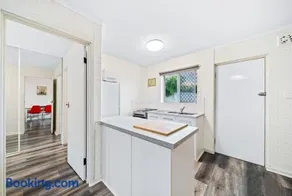 7 Affordable & Comfortable Home in Dianella - Image 2