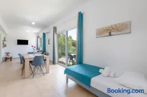 Stella's Olive Tree House - Image 3