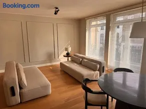 Spacious apartment with roof terrace and balcony - Image 4