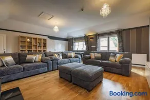 NEW The Green House B&B Cromer Sleeps 20 - Image 5