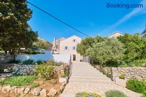 Country House - Image 2