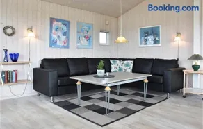 Four-Bedroom Holiday Home In Hvide Sande - Image 2