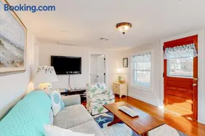 Cataumet Cottage - Image 3
