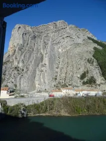 Une vue sur la Baume - Image 1