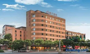 Orange Hotel Quanzhou Xunpu Donghai Taihe Plaza - Image 1