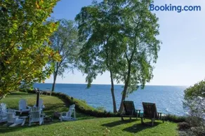 Luxury waterfront fairytale home -Carmen Elisabeth - Image 1