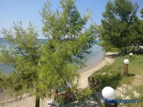 Para Thin Alos Inn - Image 1