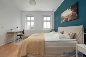 Spacious Apartment with WiFi & Smart TV Remote Working by Noclegi Renters - Image 2