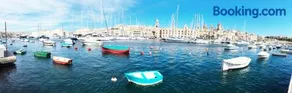 Seaside Mediterranean Home in Historic Senglea - Image 2