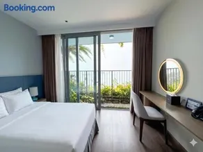 Flamingo Cát Bà Resorts - Lotus Sea View - Image 1