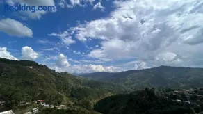 Hotel Almora Palace - Image 1