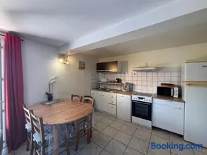 Rez de villa de 45 m2 Afa calme et fleuri - Image 1