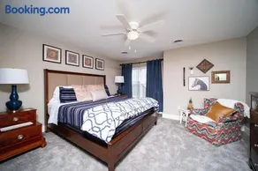 Spacious 2 bed Condo with Office - Image 3