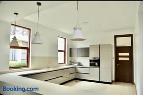 Luxury Lakeside Villa Gated - Image 3