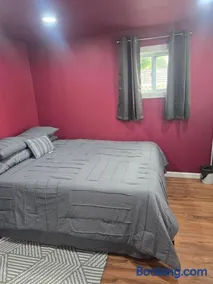 Modern Private Studio Suite - Image 4