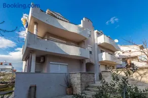 Apartments Charming - Image 3