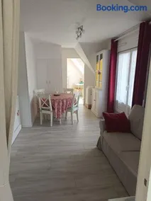 Appartement 3 étage sans ascenseur avec parking - Image 1
