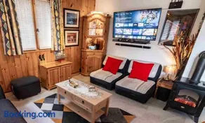 Recently Refurbished Apartment Walk to Samoëns Village - Image 4
