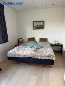 Højmosegård værelse 1 - Image 2