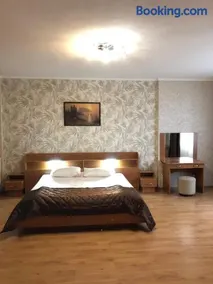 Comfort Hotel - Image 4