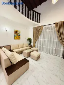 Royal Inn - Weerawila - Image 1