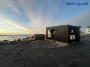Unik og moderne microhytte med utsikt mot havet 40 A Otterlei Resort - Image 2
