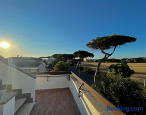 FELYX APARTMENT - Bright, Spacious, and 100 mt from the waves - Lavinio Mare - Image 3