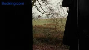 Bather's Cabin - Image 3