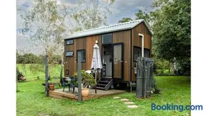 Wodalla Horse Farmstay by Tiny Away - Image 1