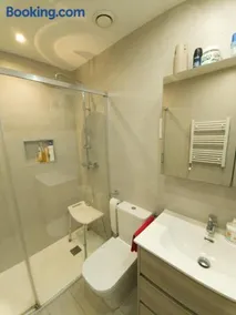 Rainbow Next Apartamento Compartido Gayfriendly - Image 3