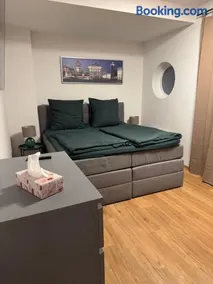Messe Apartment - Image 4