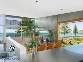 New York Loft Style Esplanade Retreat - Image 2