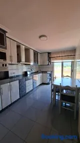 Piso amplio y céntrico en Dena - Image 1