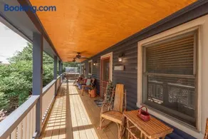 Campfire Cottage by Railey Vacations - Image 3