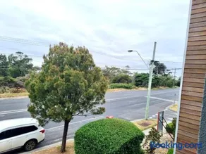 Aspendale Beach Escape -Walk To Mordialloc - Image 1