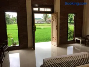 Lotus 2 Guest House - Image 2