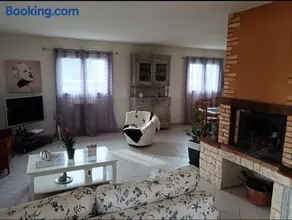Villa, proche centre ville - Image 2