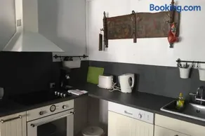 La petite maison médiévale de Melanie - Image 4