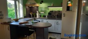 Grand studio lumineux, entièrement rénové avec jardin - Image 2
