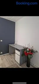 Comfy Cozy Room in beautiful home - Image 4
