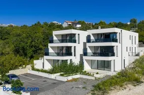 Holiday Apartment Rovanjska Bay View - Image 2