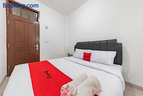 RedDoorz @ Suryakencana Bogor - Image 2