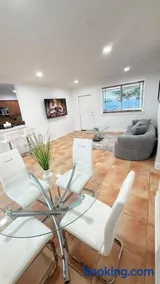 Oasis and heated pool - Image 1
